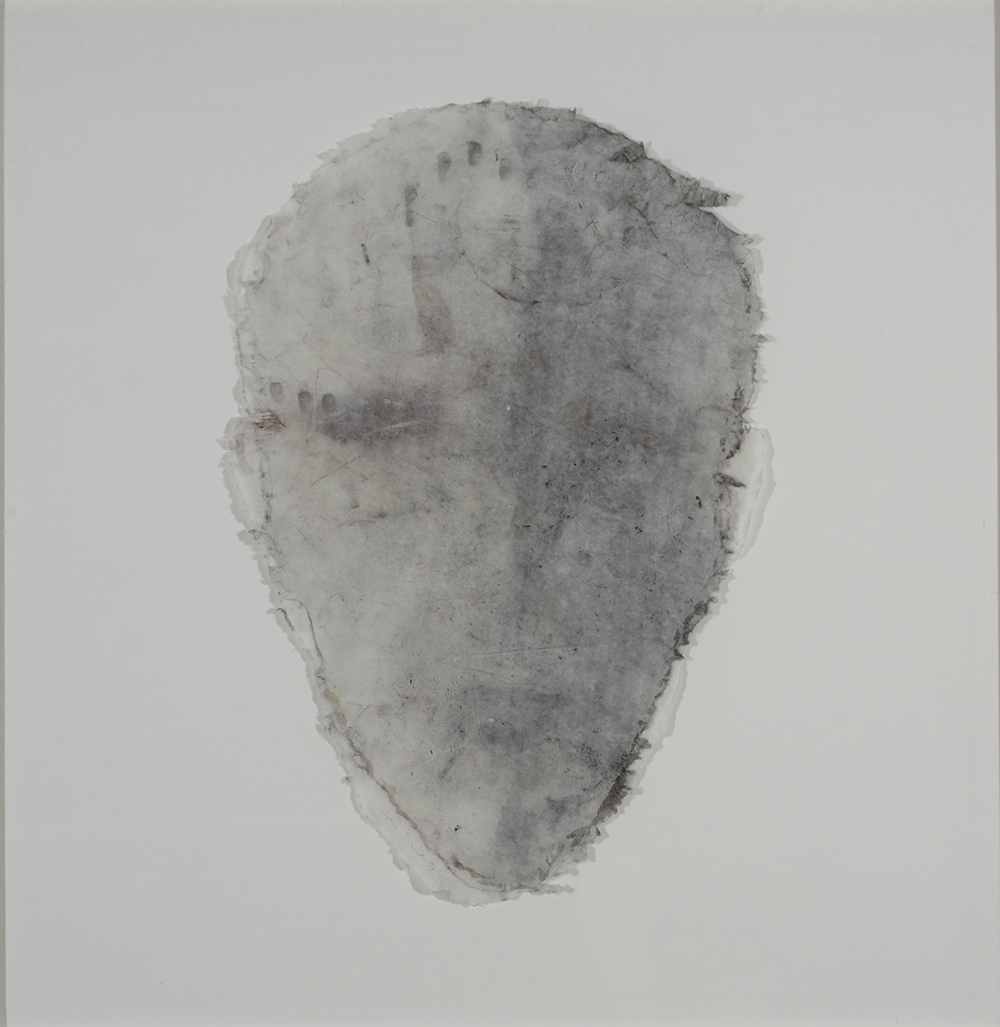 Bez názvu ll., 1999, papír, pigment, hedvábný papír, Sbírka KGVUZ